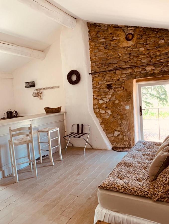 Le Vieux Portail Bed and Breakfast Saint-Saturnin-les-Apt Εξωτερικό φωτογραφία