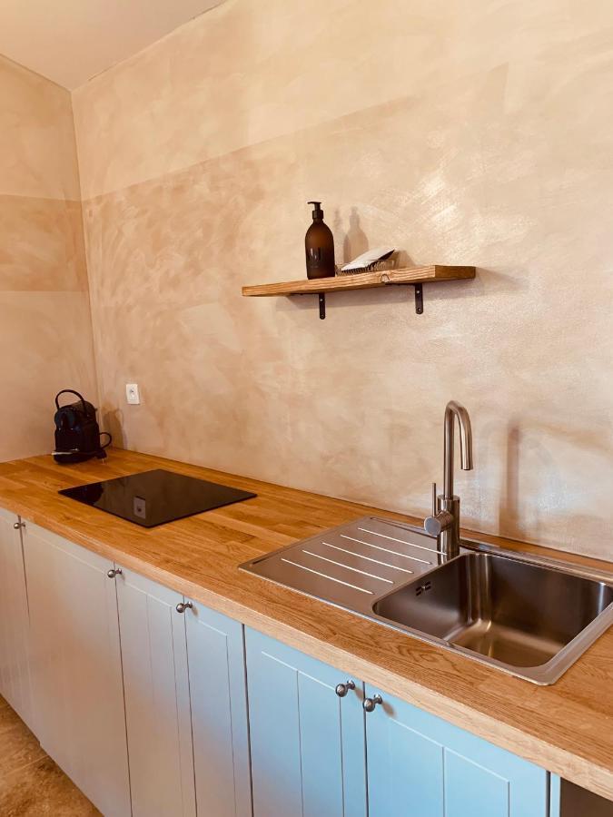 Le Vieux Portail Bed and Breakfast Saint-Saturnin-les-Apt Εξωτερικό φωτογραφία